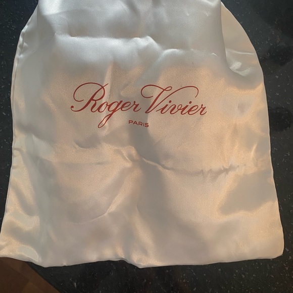 Roger Vivier Sneakers - Picture 3 of 6